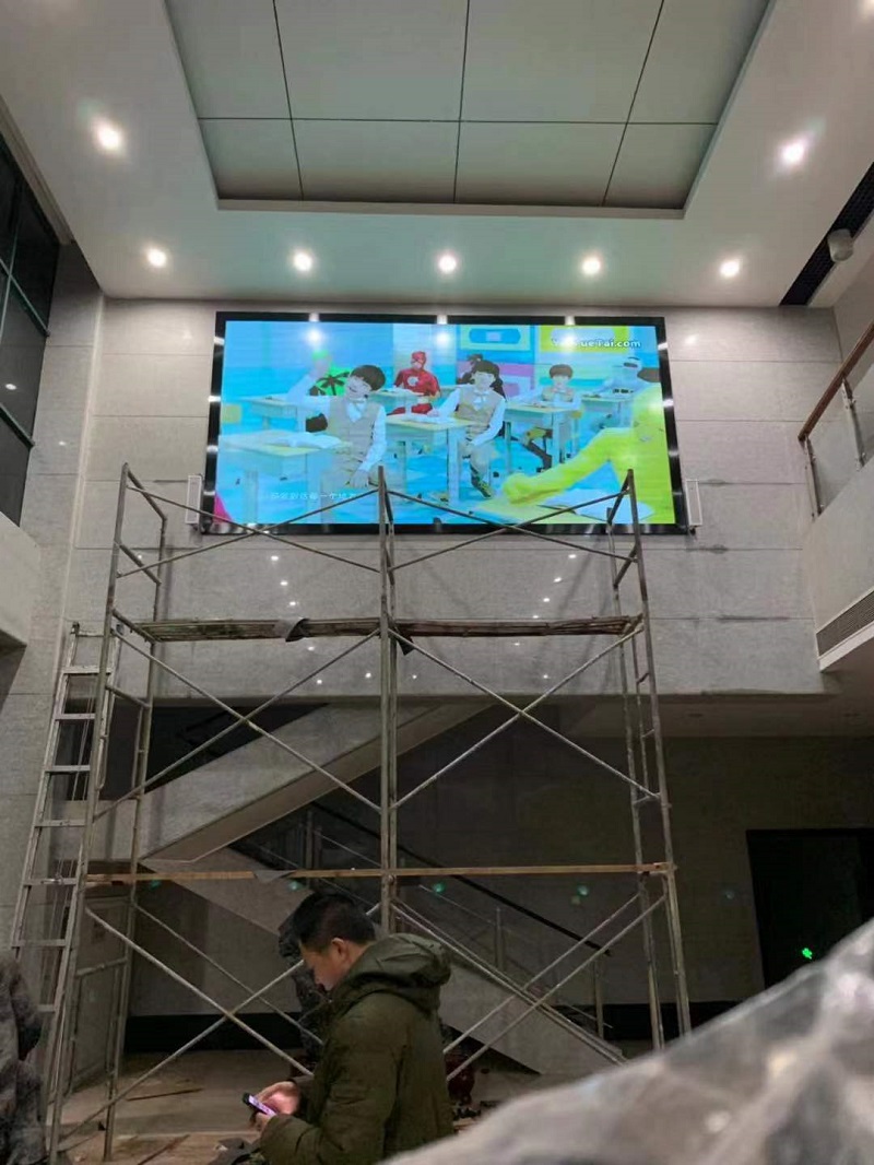 室內P2.5高清LED顯示屏